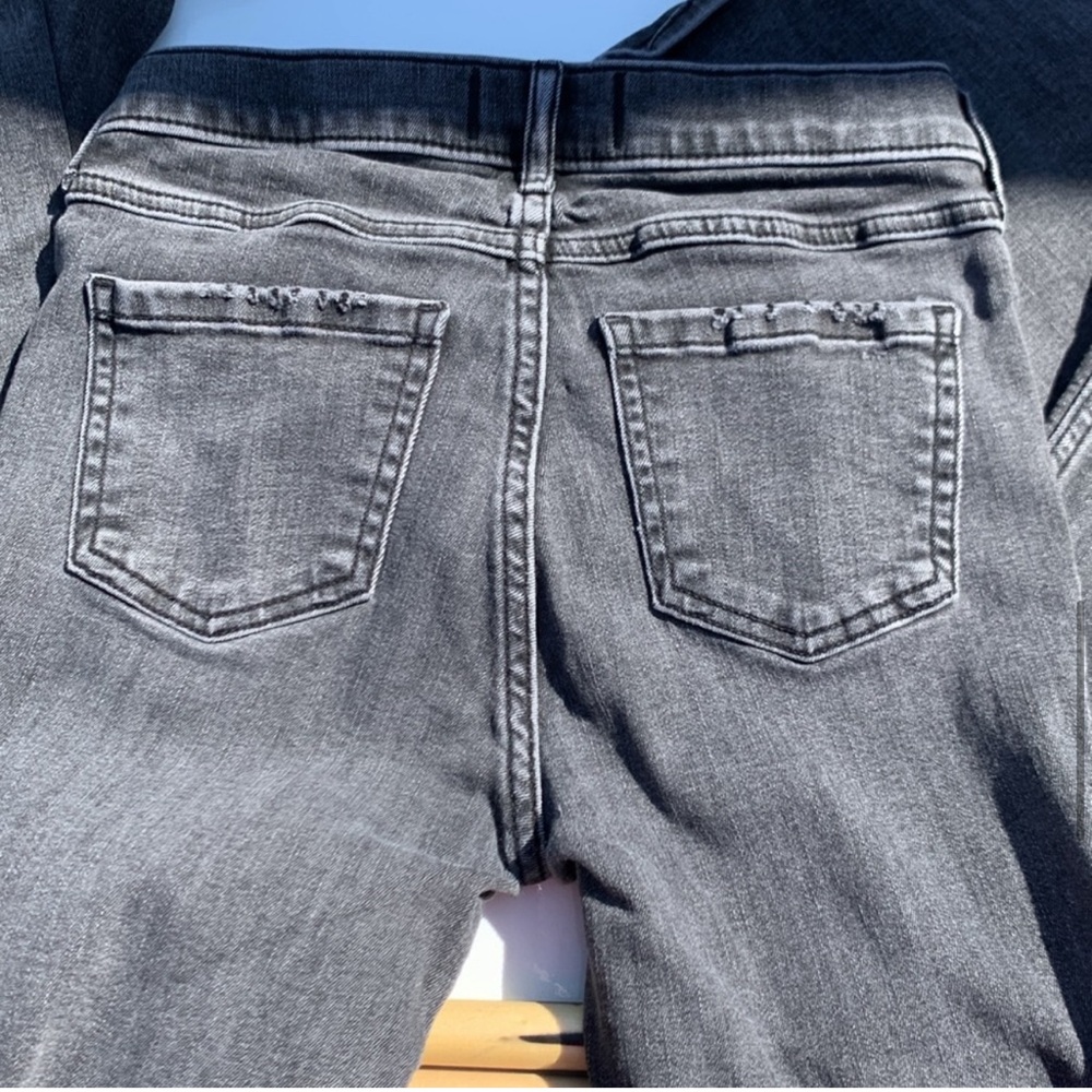 Abercrombie Kids Star Print High Rise Flare Jeans - Picture 7 of 7